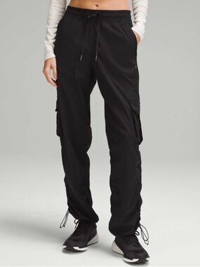 Lululemon Dance Studio Relaxed-Fit Mid-Rise Cargo Pant
Black